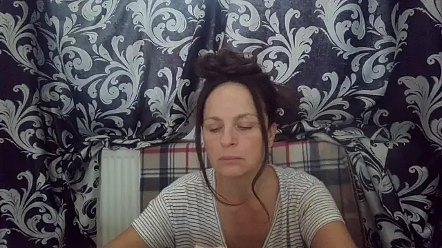 LindaStarS online show from November 1, 2025, 8:19 am