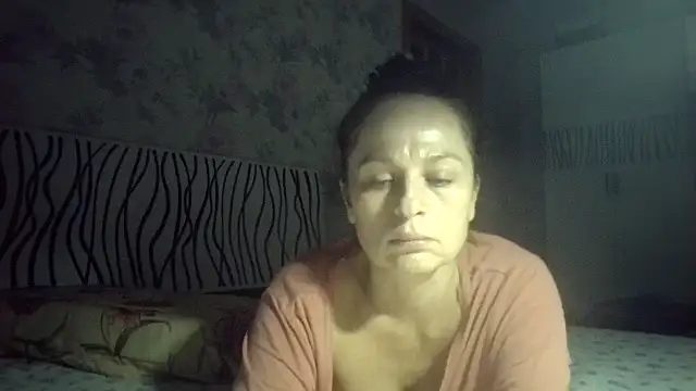 Snapshot of LindaStarS chatting on December 3, 2025, 7:24 pm LindaStarS online show from December 3, 2025, 7:24 pm