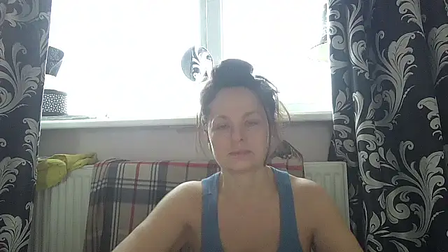 Snapshot of LindaStarS chatting on March 1, 2026, 8:36 am LindaStarS online show from March 1, 2026, 8:36 am