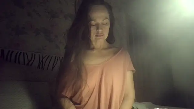 Snapshot of LindaStarS chatting on December 17, 2025, 7:08 pm LindaStarS online show from December 17, 2025, 7:08 pm