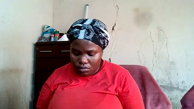 sexybigboobz online show from November 30, 2025, 7:53 am