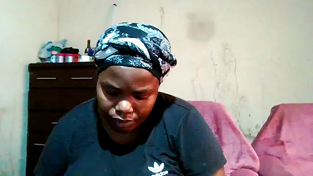 sexybigboobz online show from November 26, 2025, 6:35 am