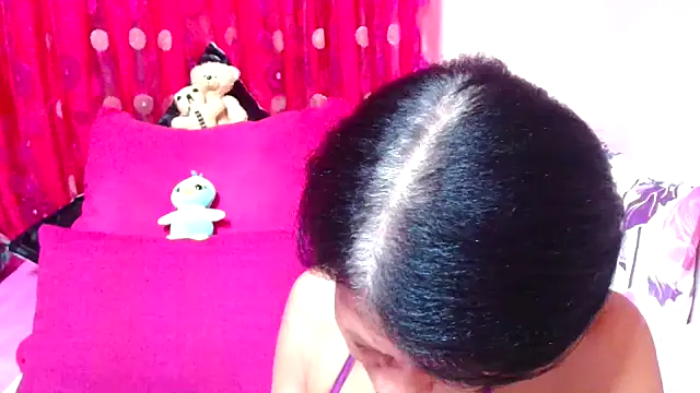 SLUTTYROXY online show from October 8, 2025, 5:57 pm