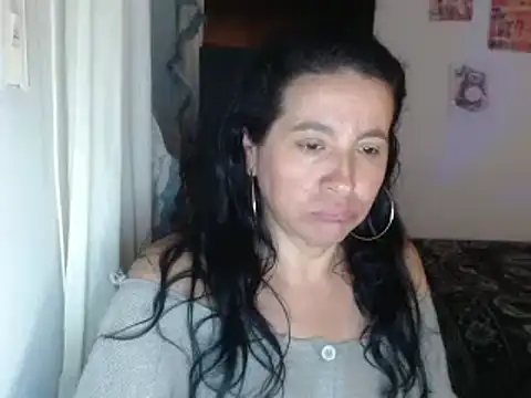 stefilove10 online show from March 7, 2025, 6:00 pm