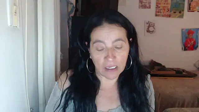 stefilove10 online show from October 6, 2025, 4:08 pm