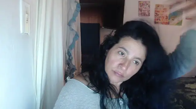 stefilove10 online show from February 26, 2025, 1:43 pm