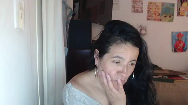 stefilove10 online show from September 16, 2025, 3:46 pm