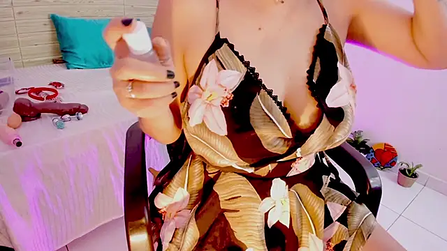 lilahSweet online show from December 15, 2025, 11:49 am