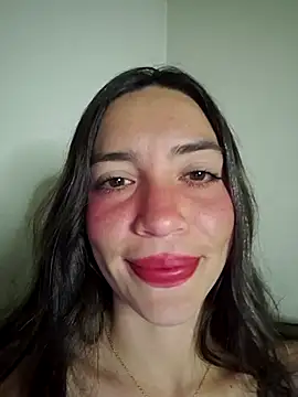 Snapshot of loveuu-bae chatting on February 17, 2026, 1:14 am loveuu-bae online show from February 17, 2026, 1:14 am