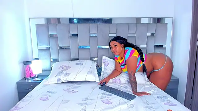 Snapshot of Cammiila chatting on January 16, 2026, 1:48 pm Cammiila online show from January 16, 2026, 1:48 pm