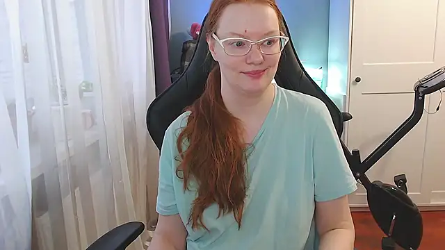 Lady Inari online show from November 3, 2025, 6:40 am