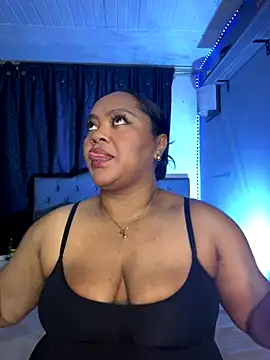 yanza2002 online show from October 18, 2025, 12:01 am