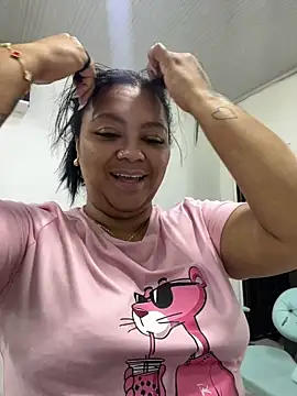 yanza2002 online show from October 6, 2025, 11:27 pm