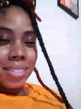 Snapshot of HONEYSWEETS_LIVE chatting on February 12, 2026, 9:42 am HONEYSWEETS LIVE online show from February 12, 2026, 9:42 am