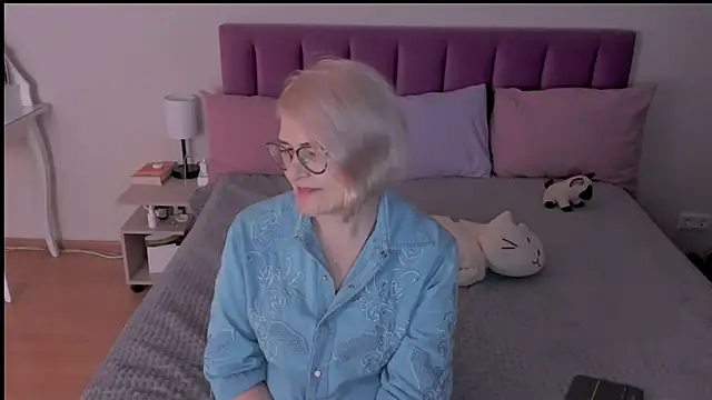 Snapshot of sabrinamacmarren chatting on March 21, 2025, 8:08 pm sabrinamacmarren online show from March 21, 2025, 8:08 pm