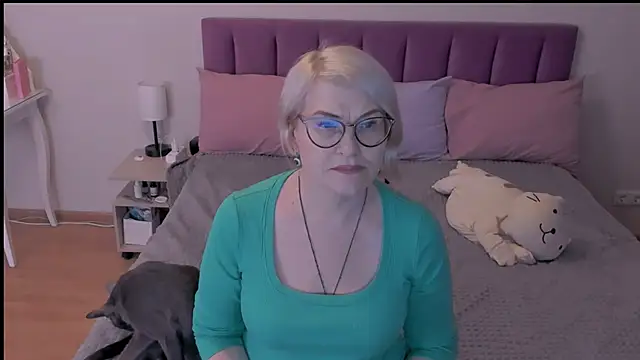 Snapshot of sabrinamacmarren chatting on March 10, 2025, 5:50 pm sabrinamacmarren online show from March 10, 2025, 5:50 pm