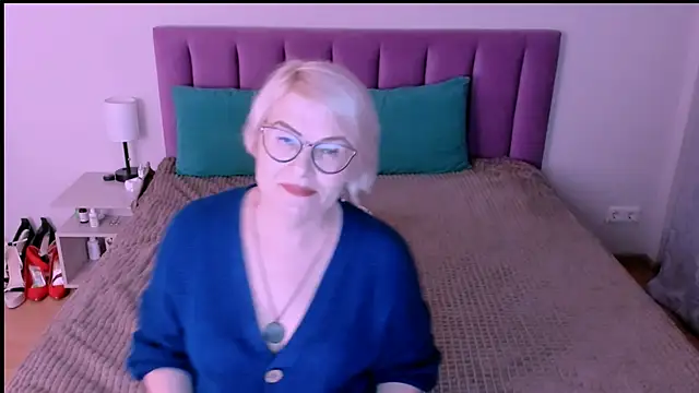 Snapshot of sabrinamacmarren chatting on September 23, 2025, 5:31 pm sabrinamacmarren online show from September 23, 2025, 5:31 pm