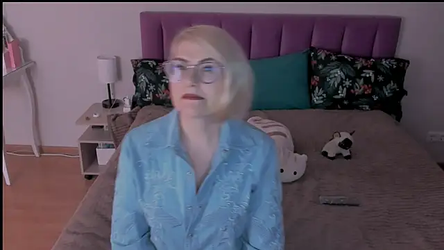 Snapshot of sabrinamacmarren chatting on February 27, 2025, 4:21 pm sabrinamacmarren online show from February 27, 2025, 4:21 pm