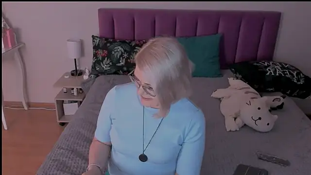 Snapshot of sabrinamacmarren chatting on March 8, 2025, 7:53 pm sabrinamacmarren online show from March 8, 2025, 7:53 pm