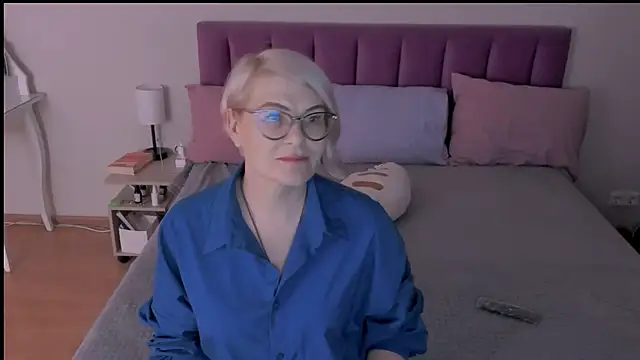 Snapshot of sabrinamacmarren chatting on March 19, 2025, 6:23 pm sabrinamacmarren online show from March 19, 2025, 6:23 pm