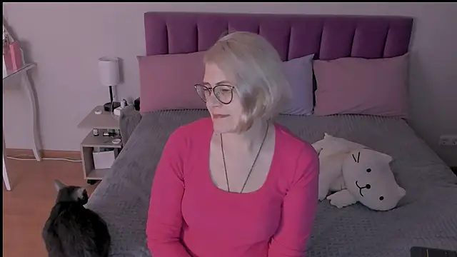 Snapshot of sabrinamacmarren chatting on March 9, 2025, 7:15 pm sabrinamacmarren online show from March 9, 2025, 7:15 pm