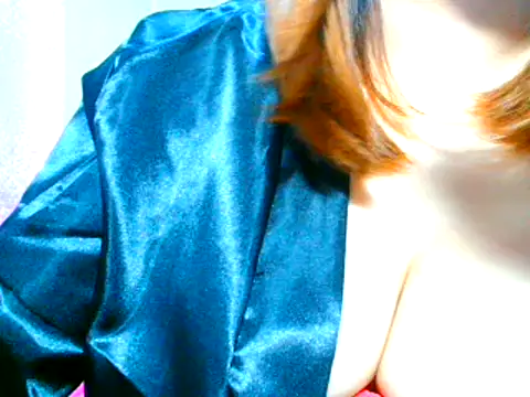 Snapshot of Hershey10 chatting on November 19, 2025, 9:59 pm Hershey10 online show from November 19, 2025, 9:59 pm