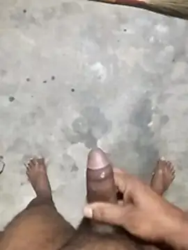 bigh96dik online show from April 29, 2026, 5:22 am