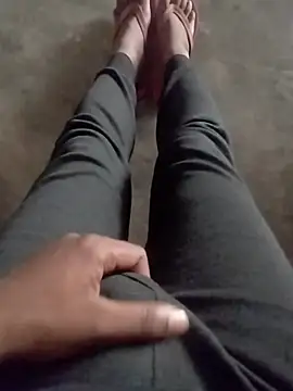 bigh96dik online show from December 23, 2025, 4:45 am