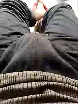 Snapshot of bigh96dik chatting on January 12, 2025, 5:24 am bigh96dik online show from January 12, 2025, 5:24 am