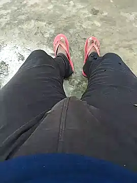 Snapshot of bigh96dik chatting on January 20, 2025, 7:36 am bigh96dik online show from January 20, 2025, 7:36 am