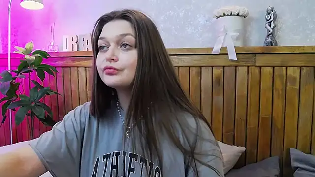 LallyHill online show from February 11, 2025, 6:11 pm