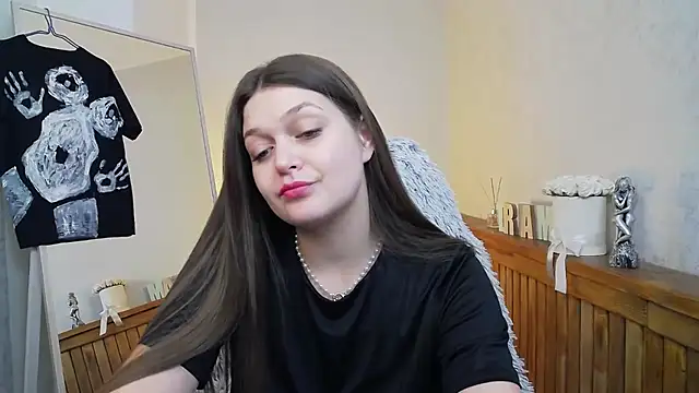 LallyHill online show from February 9, 2025, 2:29 pm