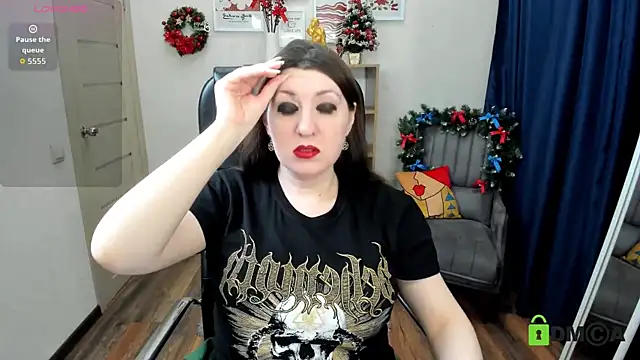 Snapshot of Black_Black_Rose chatting on December 18, 2025, 8:34 pm Black Black Rose online show from December 18, 2025, 8:34 pm