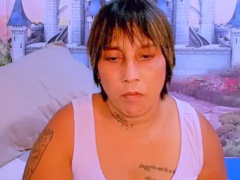 Snapshot of indianroxy chatting on September 19, 2025, 5:28 pm indianroxy online show from September 19, 2025, 5:28 pm