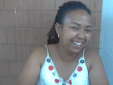 Snapshot of milkboobsgirl chatting on May 27, 2026, 10:22 am milkboobsgirl online show from May 27, 2026, 10:22 am