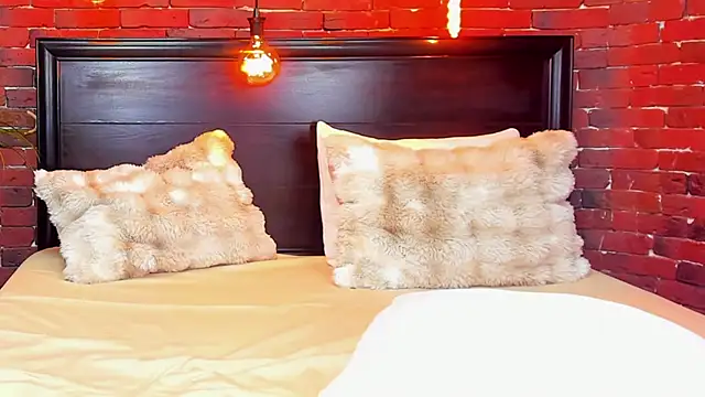 ChristynaRoss online show from February 24, 2026, 8:10 pm