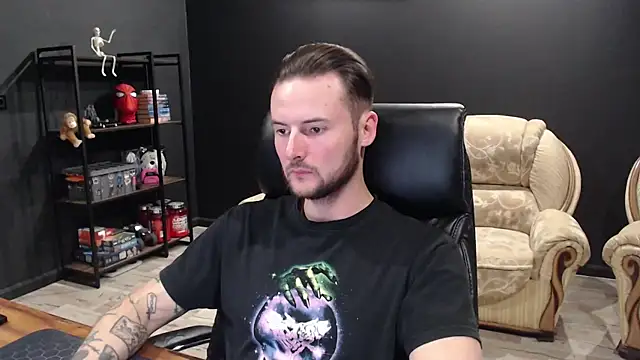 MihasikD online show from October 15, 2025, 4:48 pm