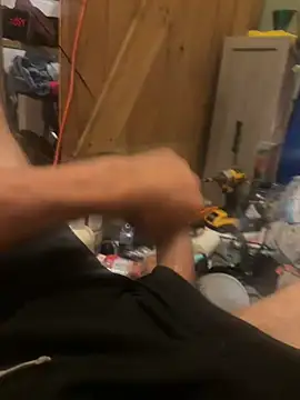 mikeylong online show from April 21, 2026, 2:47 am