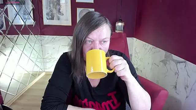 KellyPerfection online show from October 18, 2025, 5:20 am