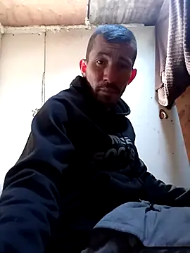 Snapshot of Serapitocojelon chatting on October 17, 2025, 10:11 pm Serapitocojelon online show from October 17, 2025, 10:11 pm