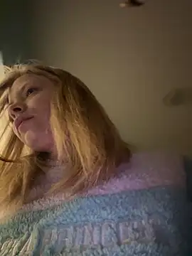 Snapshot of AnastasiaAniess chatting on February 16, 2025, 5:15 am AnastasiaAniess online show from February 16, 2025, 5:15 am
