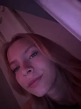 Snapshot of AnastasiaAniess chatting on March 22, 2025, 6:47 pm AnastasiaAniess online show from March 22, 2025, 6:47 pm
