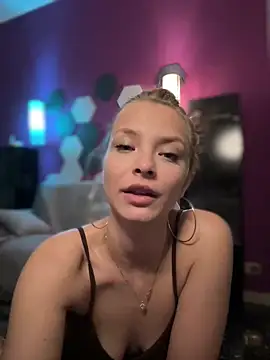 Snapshot of AnastasiaAniess chatting on March 8, 2025, 4:50 pm AnastasiaAniess online show from March 8, 2025, 4:50 pm