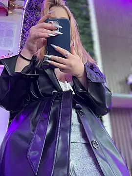 AnastasiaAniess online show from April 3, 2026, 5:30 pm