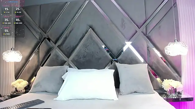 Snapshot of myax_evans chatting on February 4, 2026, 11:49 am myax evans online show from February 4, 2026, 11:49 am