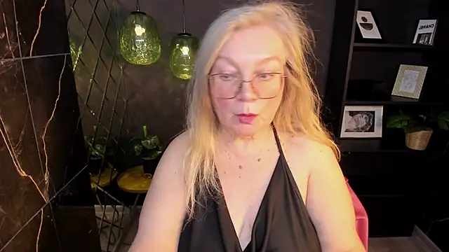 NataliMellow online show from January 31, 2026, 7:12 pm