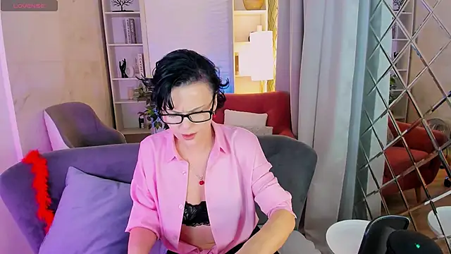 BrandiSweetie online show from March 9, 2026, 1:58 pm