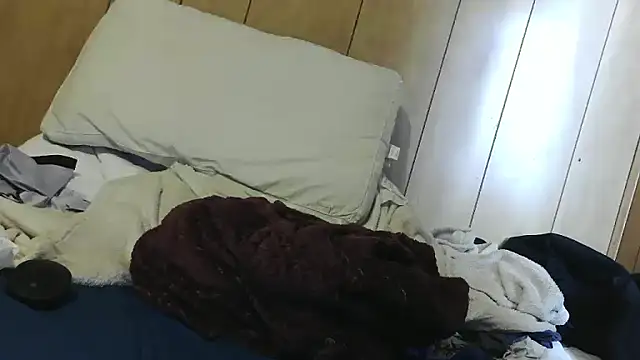 dantehot2020 online show from October 18, 2025, 8:22 pm