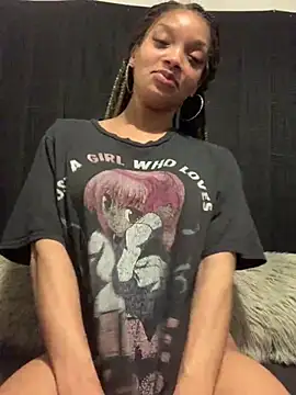 Snapshot of Rakiyahcharms chatting on December 14, 2024, 12:33 pm Rakiyahcharms online show from December 14, 2024, 12:33 pm