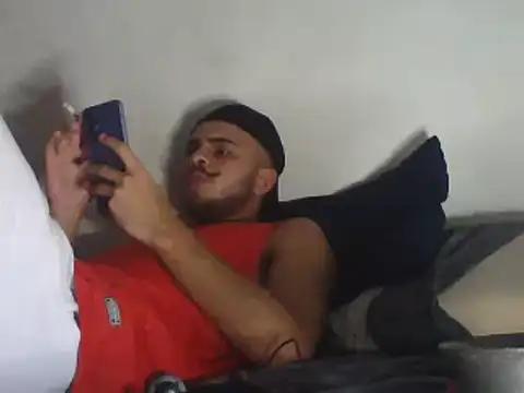 Snapshot of LoudLikeness chatting on February 21, 2025, 1:55 pm LoudLikeness online show from February 21, 2025, 1:55 pm